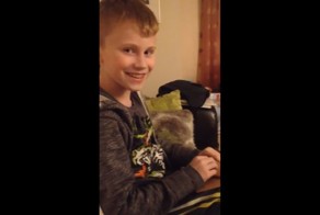 10-летний мальчик узнал, что станет братом