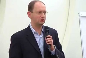 Яценюк: татар нужно наказывать за захват земли в Крыму! 