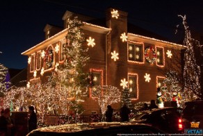 Самый празднично украшенный район Нью-Йорка