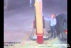 Заправка самовоспламеняется от статического электричества