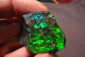 Какие бывают опалы ?