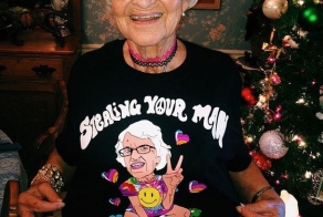 Крутая 86-летняя бабушка постит отвязные фото в Instagram