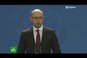 Эксперт: Яценюк «подложил свинью» Меркель словами о советском вторжени