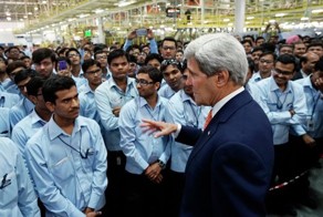 Госсекретарь США Керри попал в ДТП