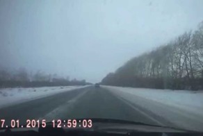 Занос с переворотом. Трасса Новосибирск-Павлодар. ДТП 07.01.2015