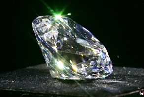 Загадочный камень из России содержит 30 000 алмазов