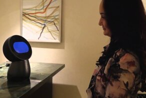 Первый семейный робот в мире