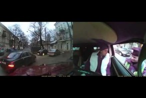 Веселый инспектор ГАИ жжет!