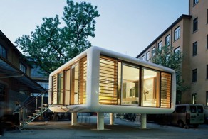 Дом на крыше дома