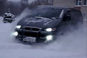 Интересные фургоны - Hyundai Starex ЗИМА (driving on snow)