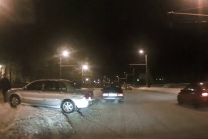 Хотели помочь