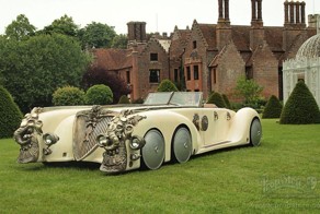 Машина из фильма "Лига выдающихся джентльменов"