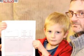 Пятилетний британец получил счет за неявку на день рождения друга
