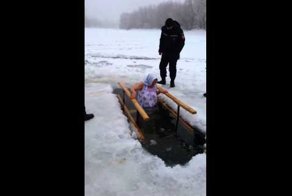 Этой бабушке, всем нам пример!