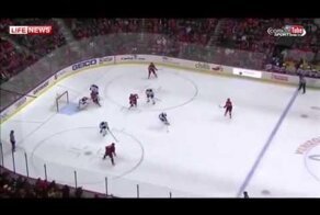 Александр Овечкин разбил камеру в воротах, забросив шайбу