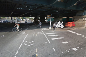 "Глядим в оба",-в чужом глазу слона приметил