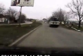 Мариуполь 24.01.2015 Заснял Падения снарядов Града на регистратор. 