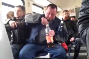 Слово в слово повторил