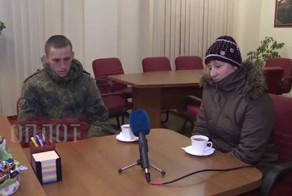 Захарченко и мать пленного солдата ВСУ