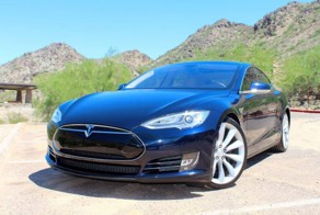 Мини-отель из седана Tesla