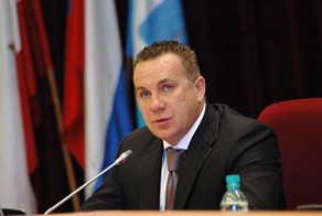 Критикуешь власть? Насидишься всласть!