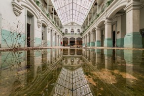 Фото заброшенных зданий Европы