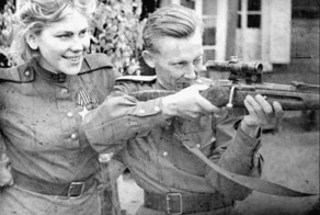 Снайпер Шанина умела бить из винтовки дуплетом — по две пули во врага