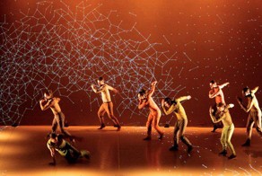 Поразительное хореографическое световое шоу "Pixel"