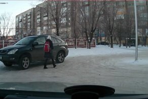 Ребенок за рулем