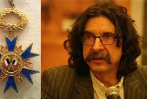 Понятно же за какие &quot;заслуги&quot;