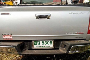 В кузове пикапа лучше не ездить