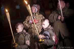 По Одессе прошли маршем националисты: они помянули героев Крут и павши
