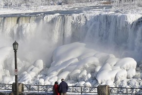 Вверх по Ниагаре.Канадский Гадд покорил водопад