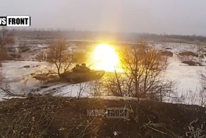 9 рота батальона Восток, танк работает по позициям ВСУ