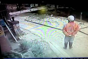 Не зря каску носил, родился в рубашке