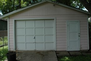 Превращение гаража в крутую мужскую берлогу