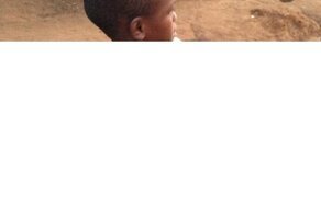 Реакция темнокожего ребенка на белого человека 