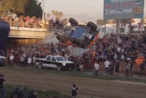 People are Awesome (Car Edition)