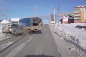  Подборка видео ДТП от Анатолий Васерман за 06.02.2015