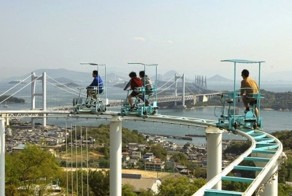 По дороге с облаками: головокружительный аттракцион в Японии