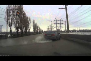 Выехал со второстепенной