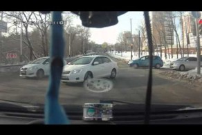 Поехала на красный