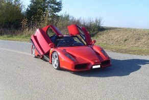Найдено на Ebay. Реплика Ferrari Enzo с 400 л.с. под капотом (39 фото)