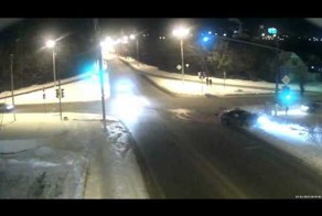 Летел на красный