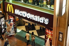 Разбушевавшийся сотрудник McDonald’s разнес ресторан в котором работал