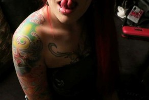 Профессионал по уродованию людей (11 фото)