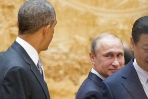 Запад пытается сжать в кольцо и уничтожить Россию