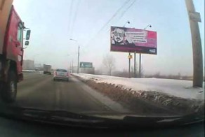 На Ниве влетел в самосвал