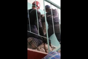 Мужчина застрял в вентиляционной шахте, когда полез на запах борща