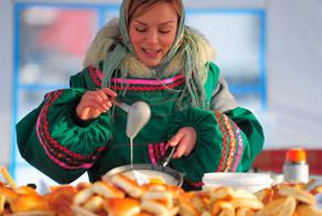 С началом масленицы!